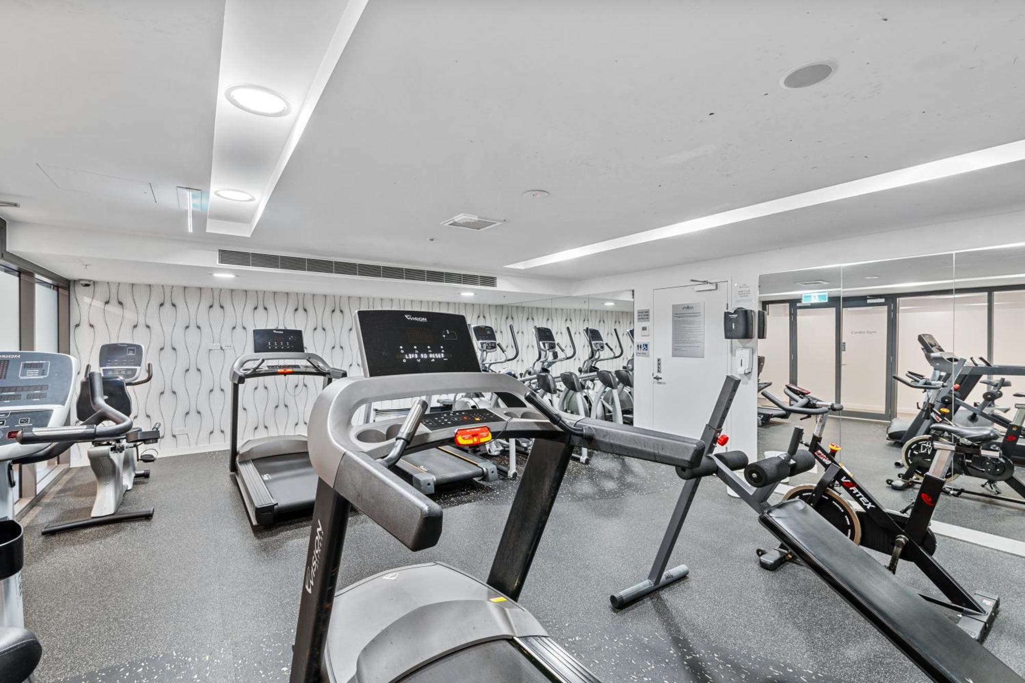 Hearty Milton Apartments Брисбен Экстерьер фото